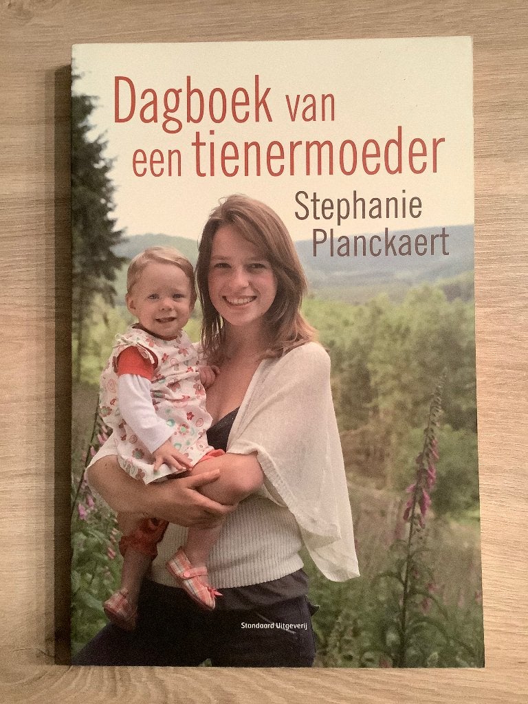 Dagboek Van Een Tienermoeder - Stephanie Planckaert, Boeken, Tv-serie, Ophalen of Verzenden, Zo goed als nieuw, Stephanie Planckaert