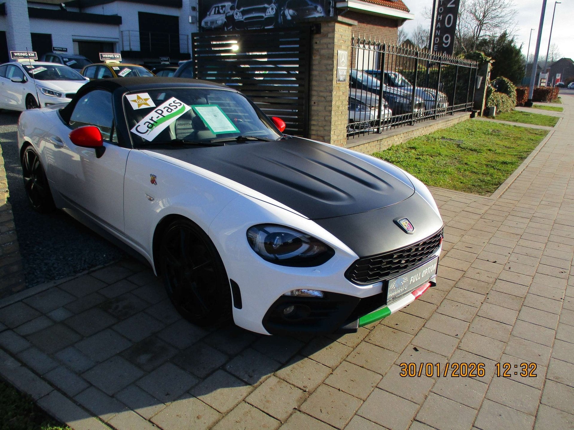Abarth 124 Spider 1.4I TURBO 170PK FULL OPTION NAVI LEDER MO, Autos, Phares entièrement LED, Achat, Euro 6, Entreprise