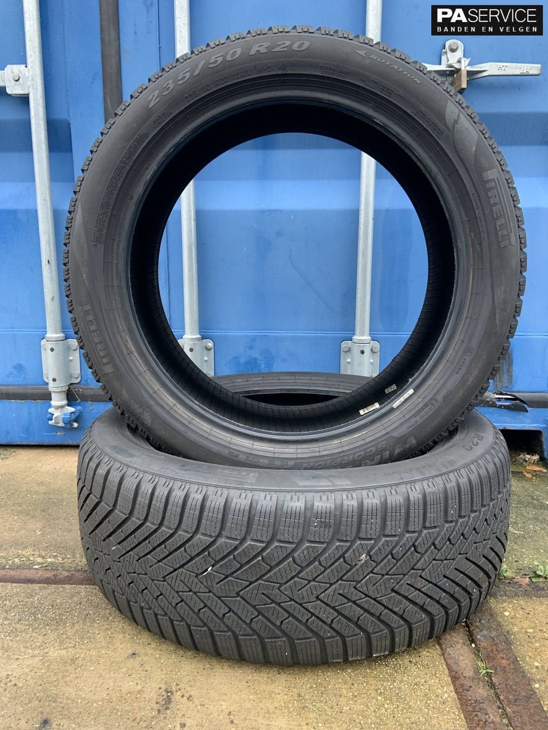 2x Pirelli 235 50 20 Winterbanden 6.5 mm, Auto-onderdelen, Gebruikt, Velg(en), -, -
