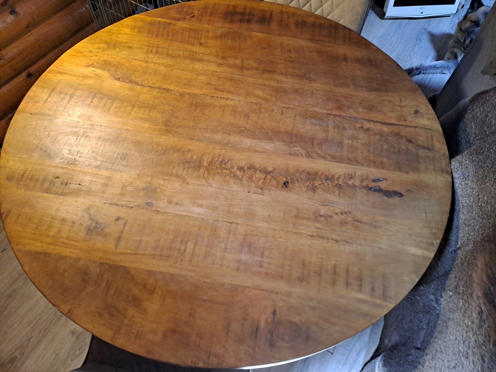 kwalitatieve eettafel in zeer goede staat met 4 stoelen, Huis en Inrichting, Tafels | Eettafels, Ophalen, Rond