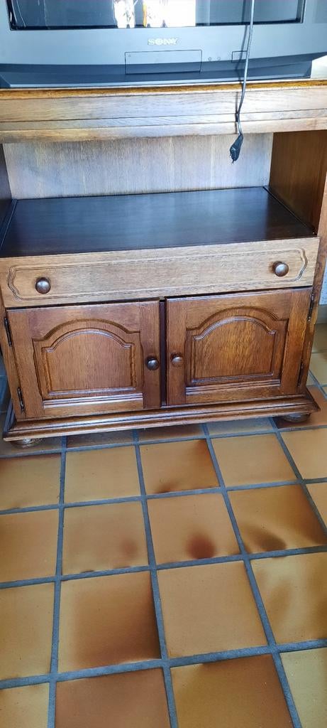 Donker houten TVkast., Ophalen