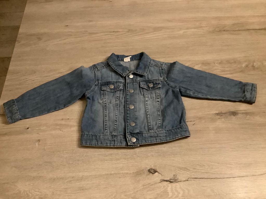 Meisjes Jeans vest (Maat 92), Kinderen en Baby's, Kinderkleding | Maat 92, Meisje, H&M, Ophalen of Verzenden, Zo goed als nieuw
