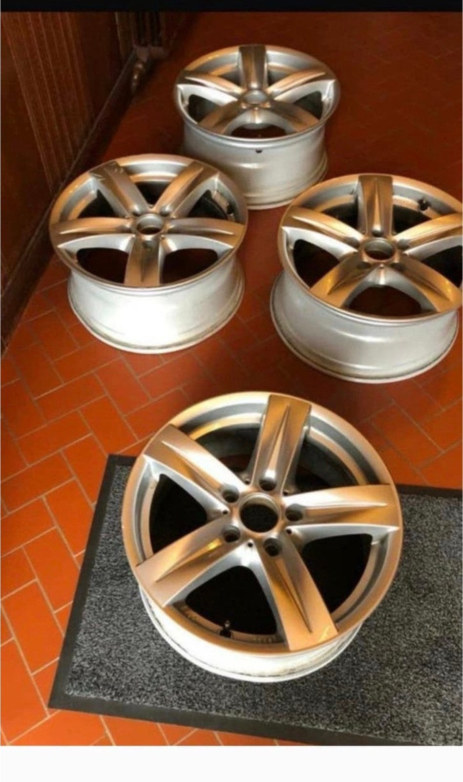 4 jantes marque Brock 17’120 achete 450€  Voir photos 2 y, Autos : Pièces & Accessoires, Pneus & Jantes, Enlèvement, 17 pouces