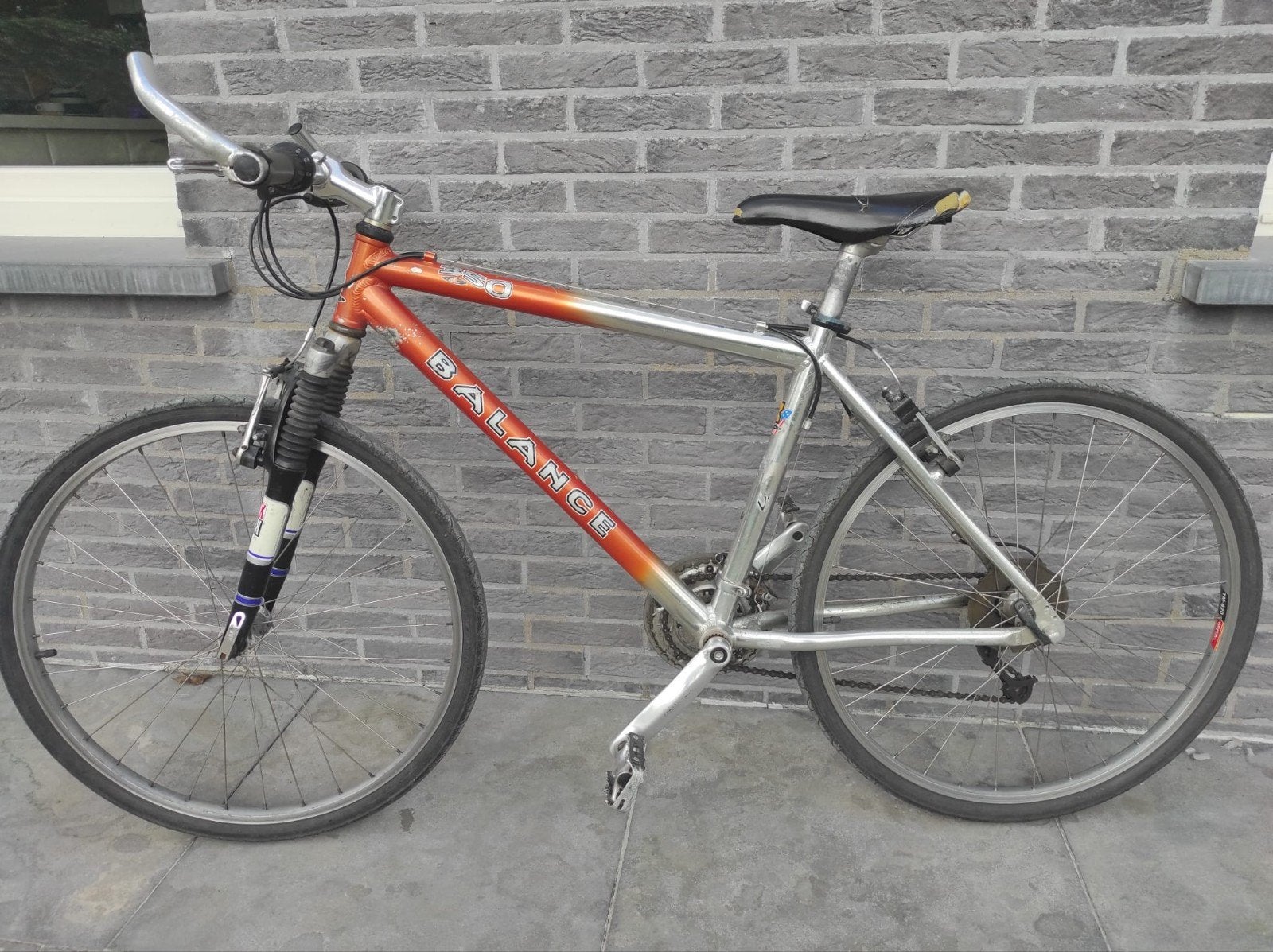 mountainbike 26 inch met extra set banden, Fietsen en Brommers, Ophalen, Gebruikt, Hardtail, Velgrem