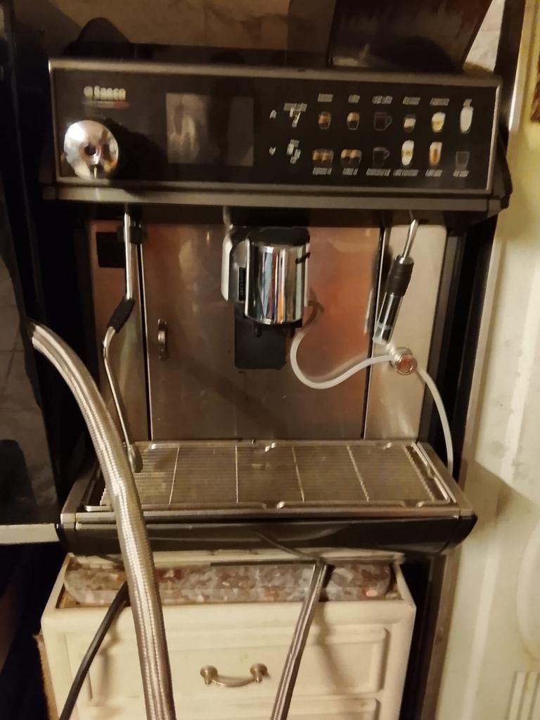 Kassa en koffiezetapparaat, Ophalen