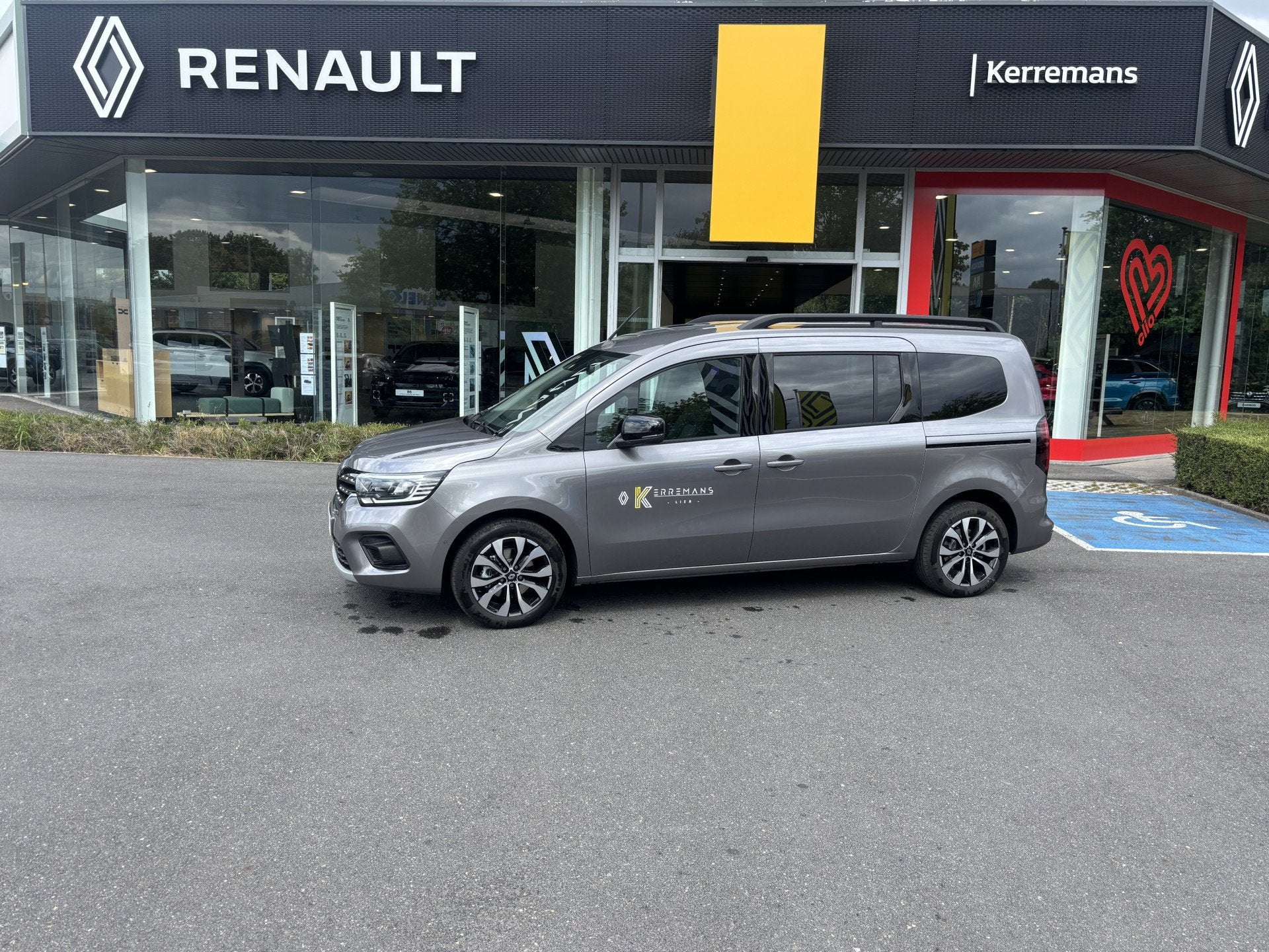 Renault Kangoo 1.3 TCe Beschikbaar vanaf 26/11/26 Beschikbaa, Autos, Renault, Achat, Alarme, 131 ch, 5 portes