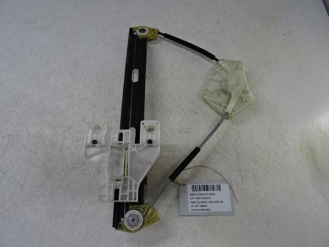 RAAMMECHANIEK RECHTS ACHTER Seat Leon (5FB), Gebruikt, Seat