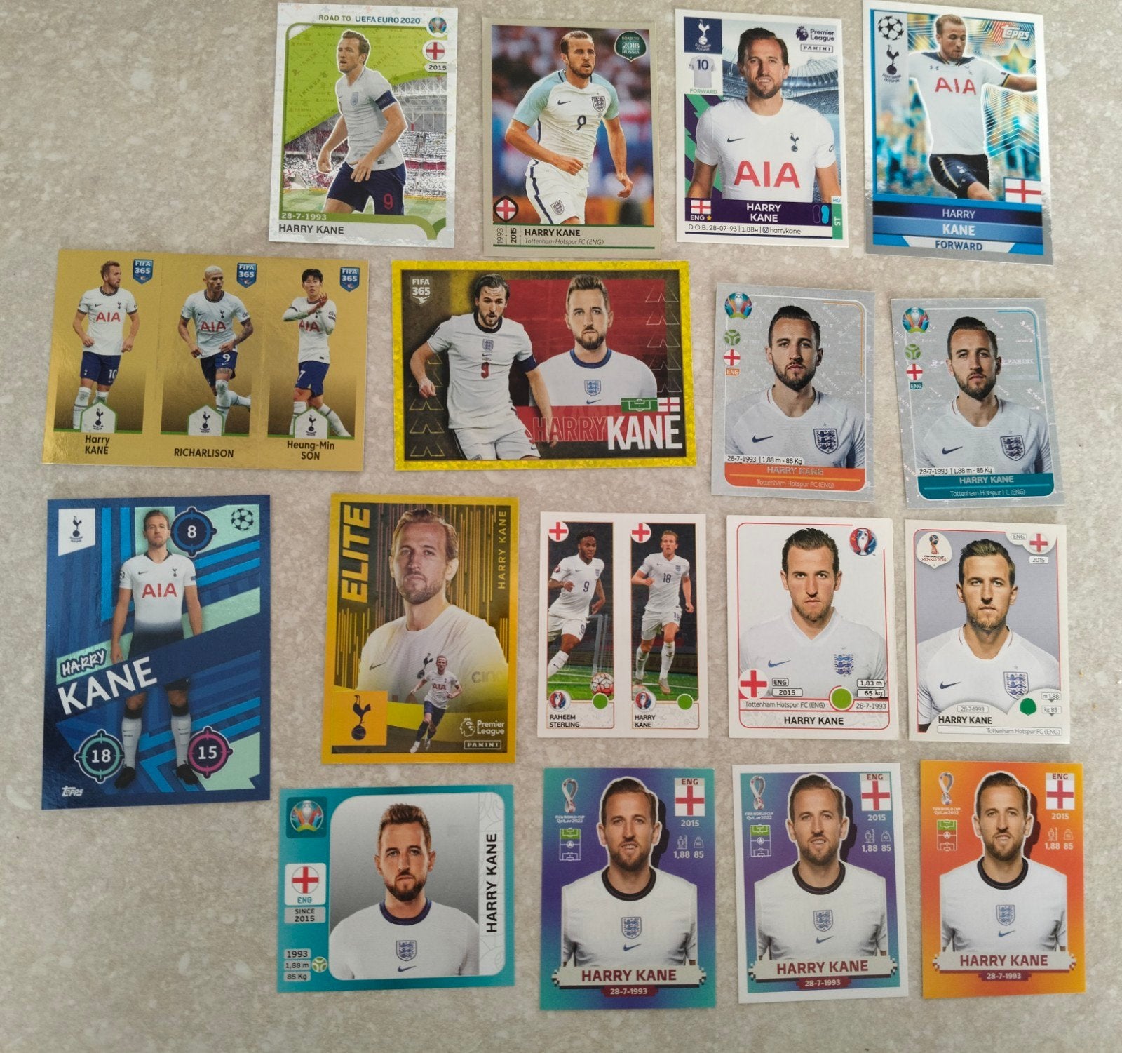 17 Panini/Topps stickers Harry Kane, Ophalen of Verzenden