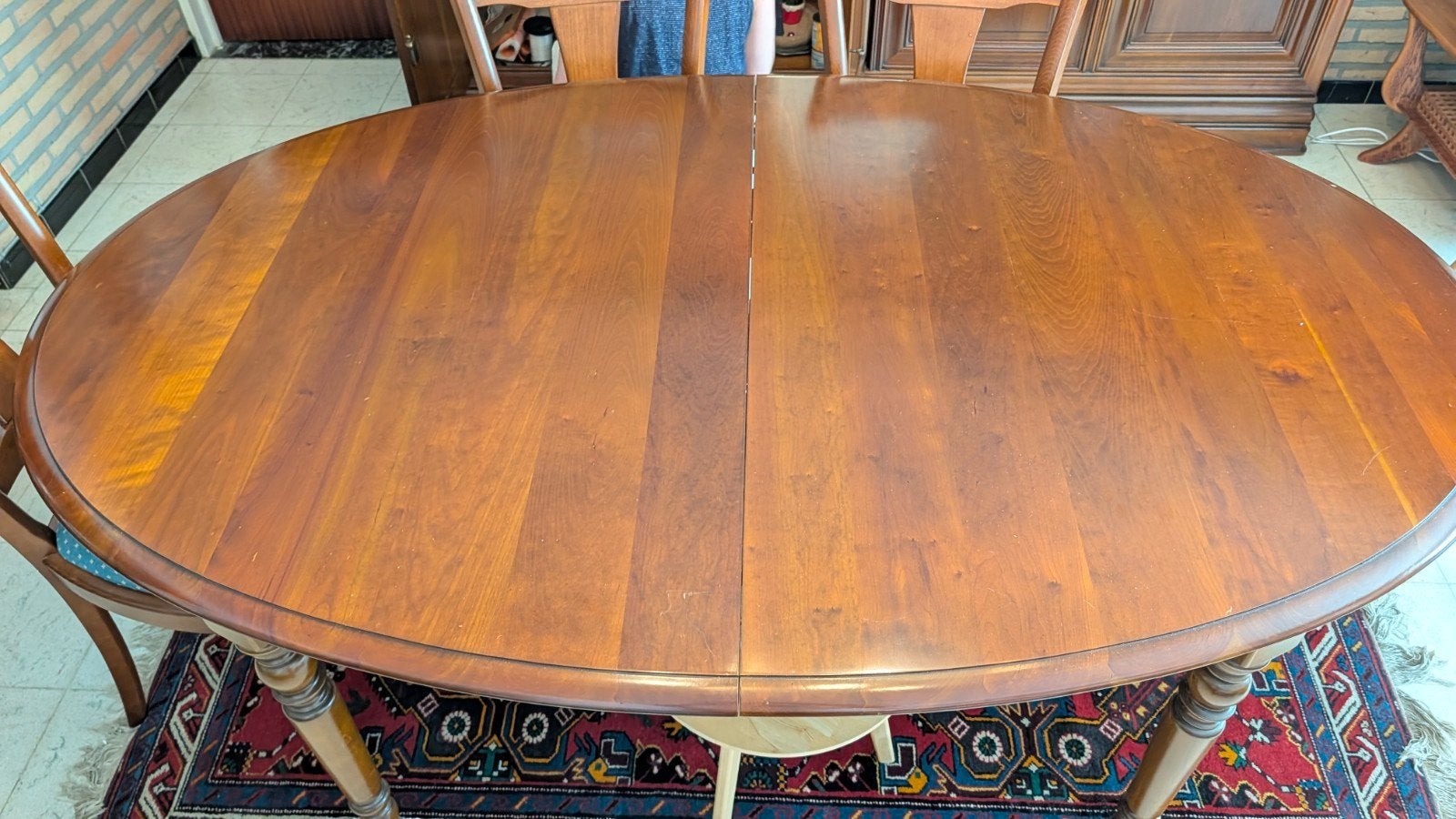 Ovale tafel in Kerselaar., Ophalen