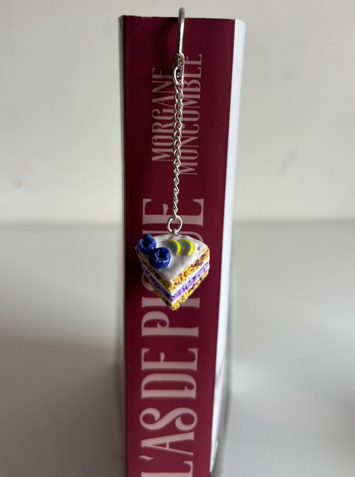 Marque page en fimo, Verzamelen, Speldjes, Pins en Buttons, Ophalen of Verzenden, Zo goed als nieuw, Merk