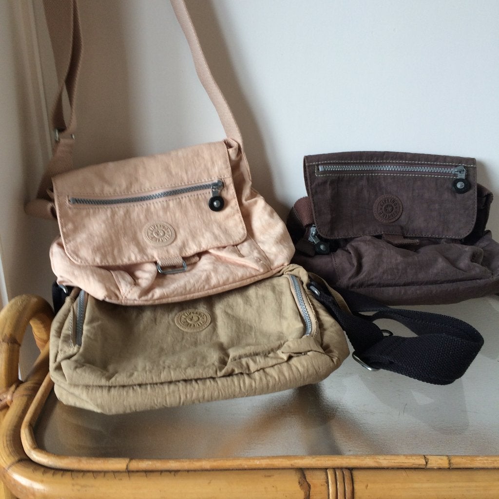 Kipling handtassen, Ophalen of Verzenden, Zo goed als nieuw, Beige, Schoudertasje