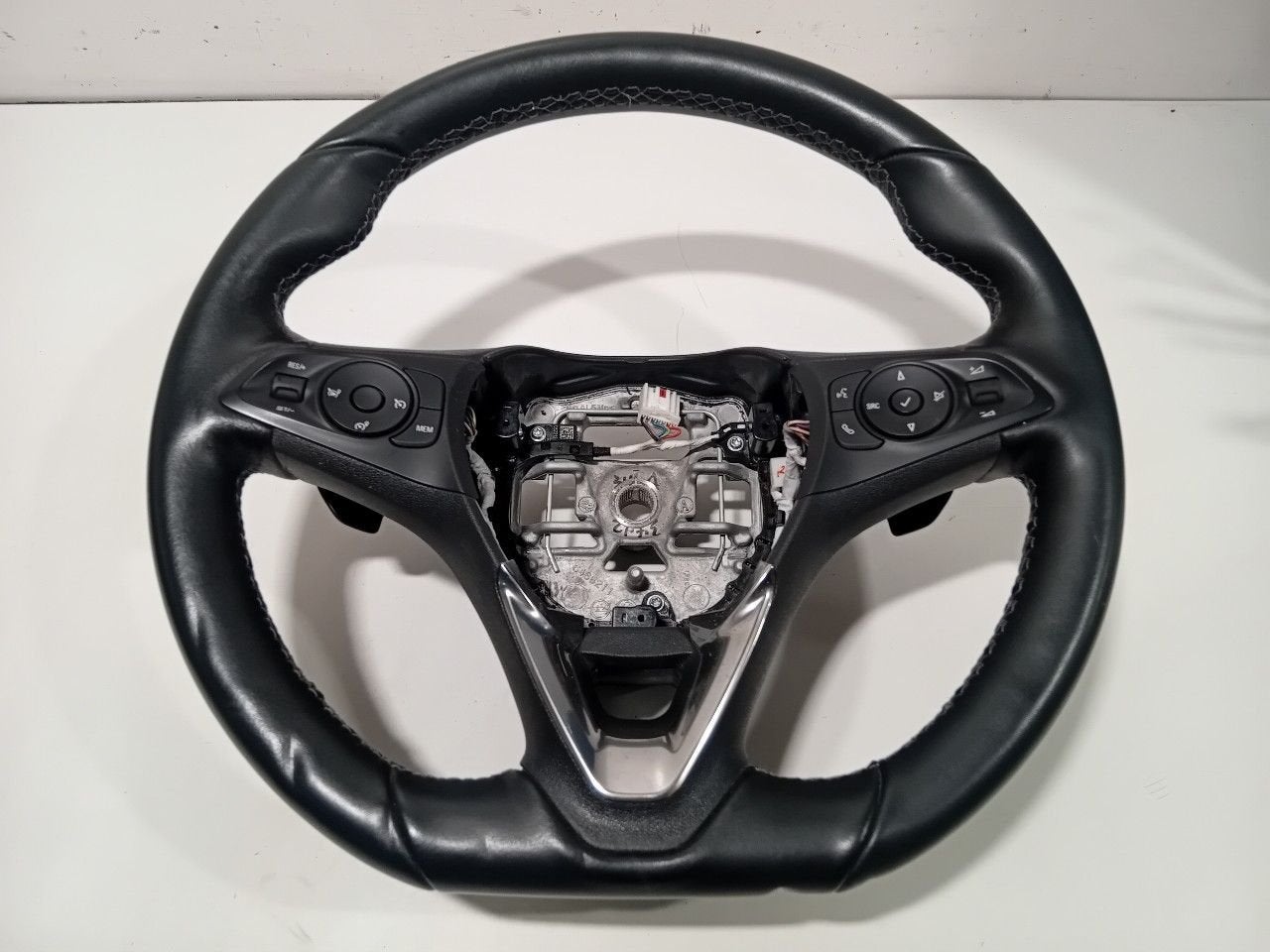 Stuur Opel Corsa, Onderdelen@venauto.nl, Van der Ven Autorecycling B.V., Gebruikt, Ettenseweg 76, 4706 PB Roosendaal, The Netherlands