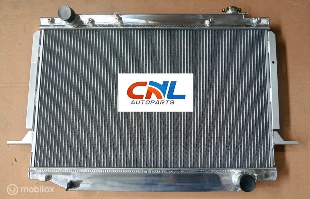 Radiateur 91-98 Landcruiser FJ80 FZJ80 4.5L 1FZ-FE petrol MT, Nieuw, Ophalen of Verzenden