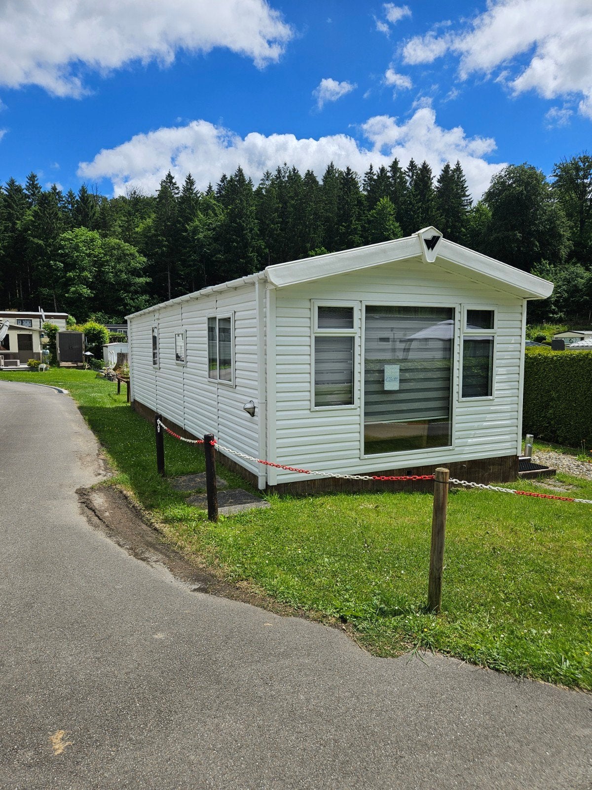 Mooie stacaravan met vaste staanplaats op rustige camping, Caravans en Kamperen, Stacaravans