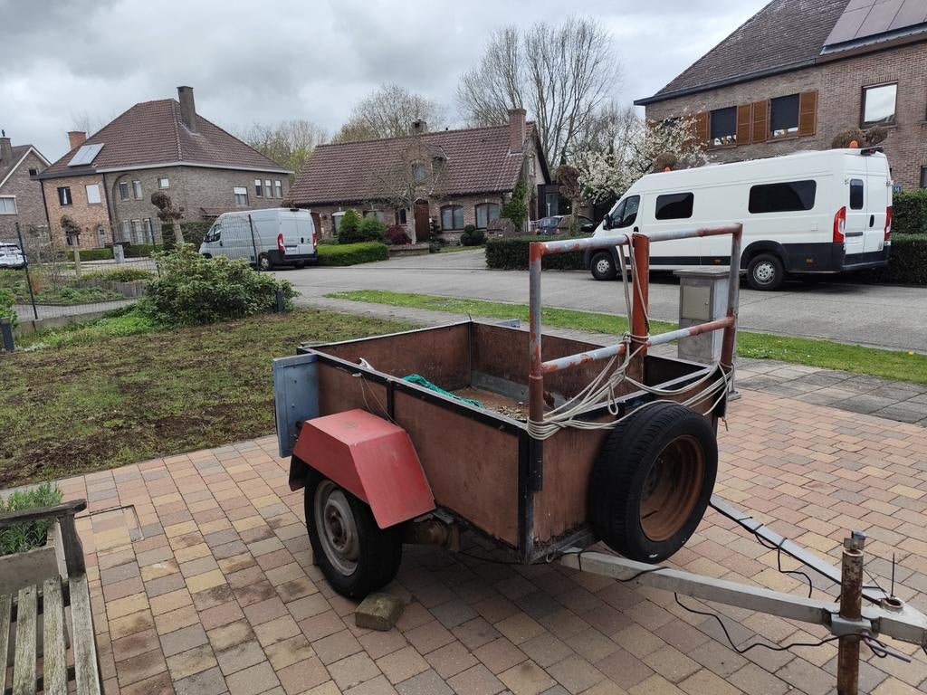 Ongeremde aanhangwagen, Ophalen, Gebruikt