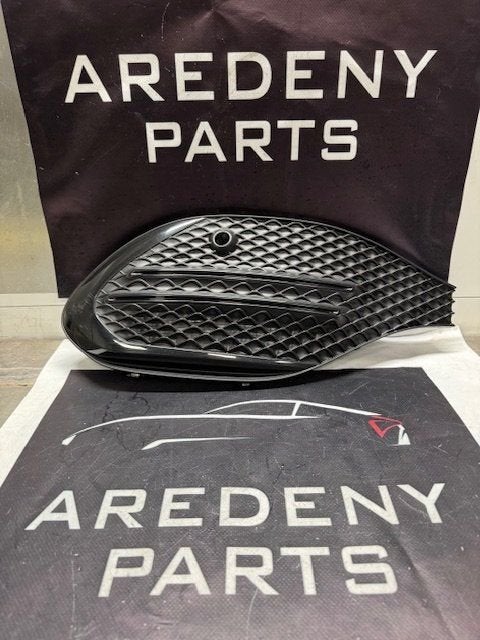 Mercedes C Klasse W206 Afdekplaat Bumper Rechts A2068856601, Autos : Pièces & Accessoires, Utilisé, -, -, Enlèvement ou Envoi