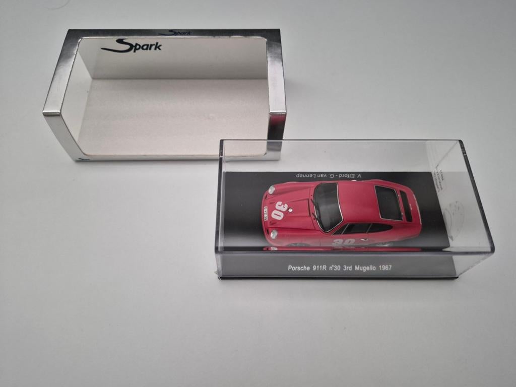 SPARK 1/43 Porsch 911R n 30 3rd Mugello 1967 S0974, Hobby en Vrije tijd, Modelauto's | 1:43, Ophalen of Verzenden, Zo goed als nieuw