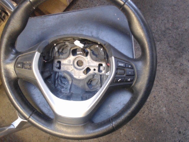 Volant BMW Serie 1 F20 2011-2015 LP/14787, Enlèvement, Utilisé, BMW