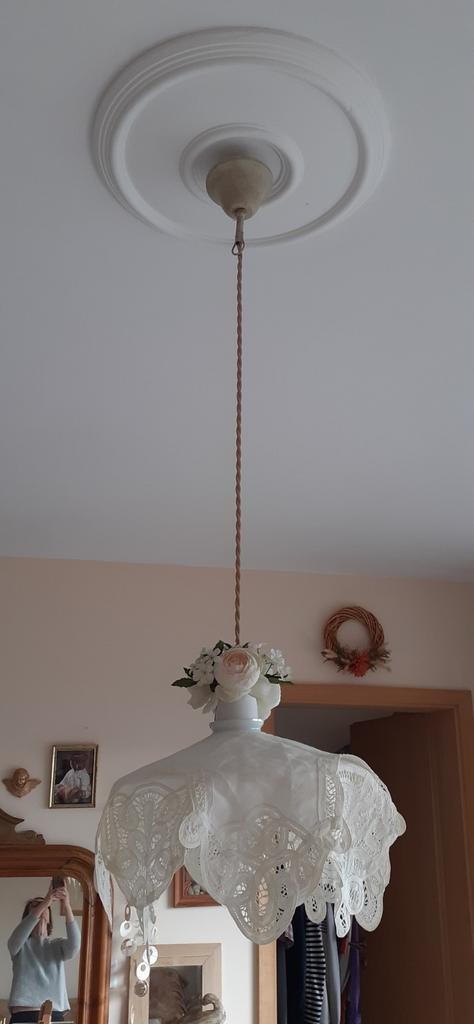 Lustre ancien en opaline, Enlèvement