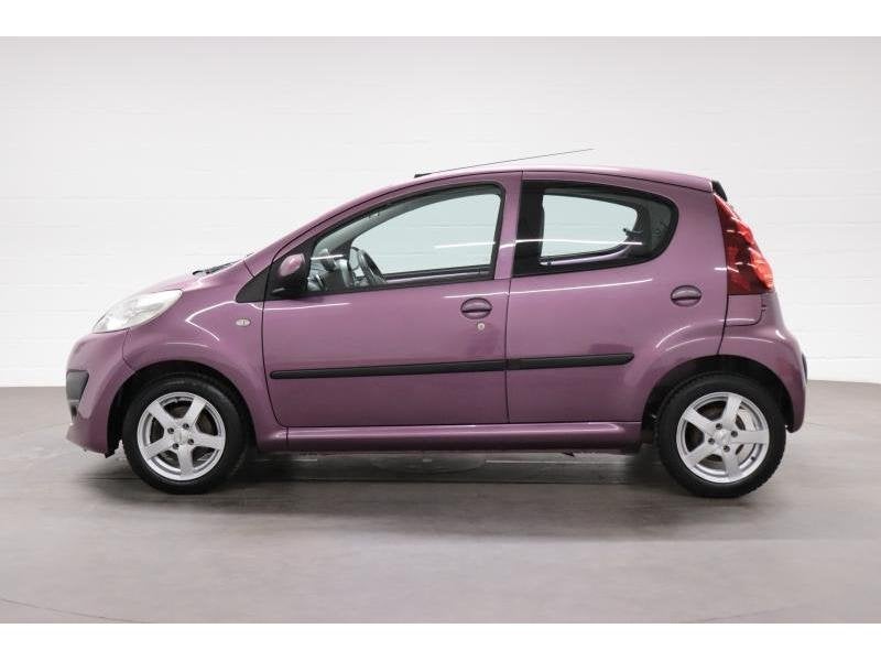 Peugeot 107 1.0i Peugeot 107 1.0i, Autos, Peugeot, Euro 5, Achat, Boîte manuelle, Autres couleurs