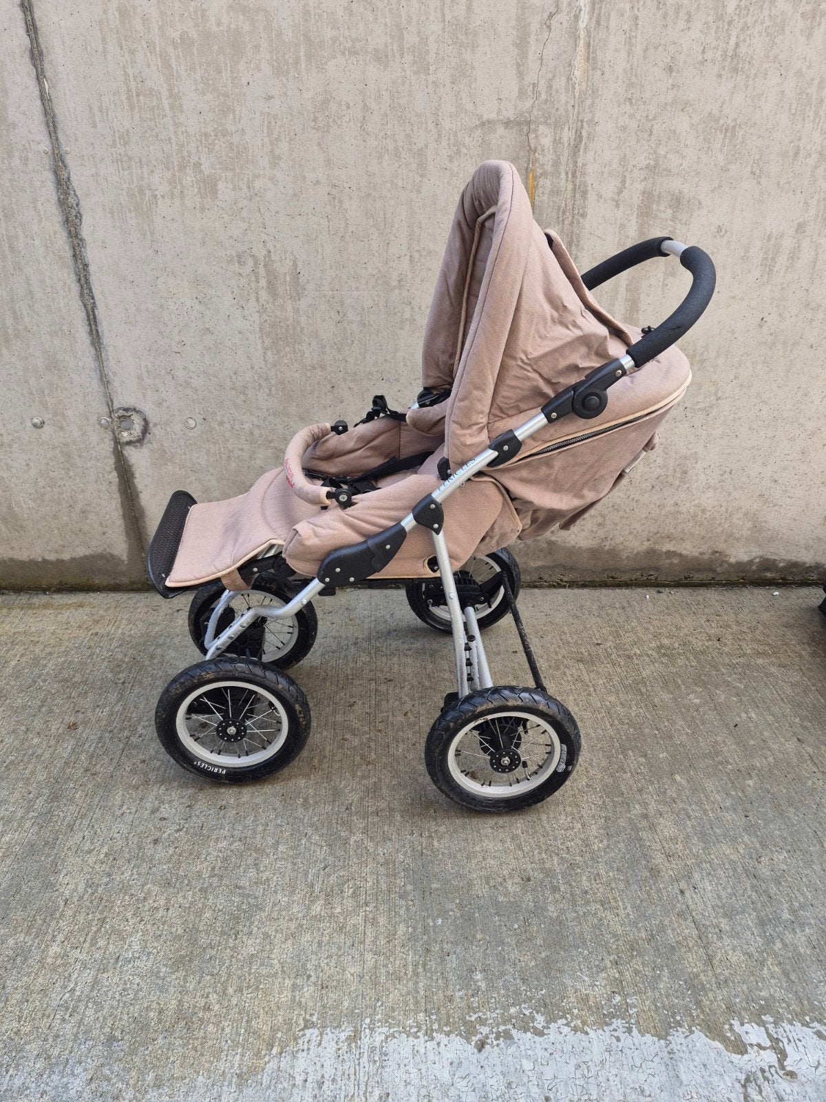 Buggy Pericles Évolution grote wielen. Moet weg, Kinderen en Baby's, Ophalen of Verzenden
