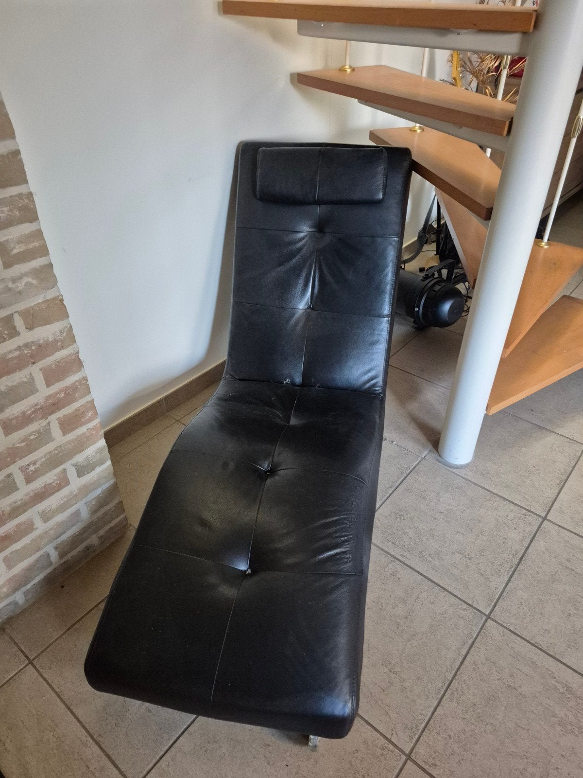 Ligzetel in zwart leder, Huis en Inrichting, Ophalen
