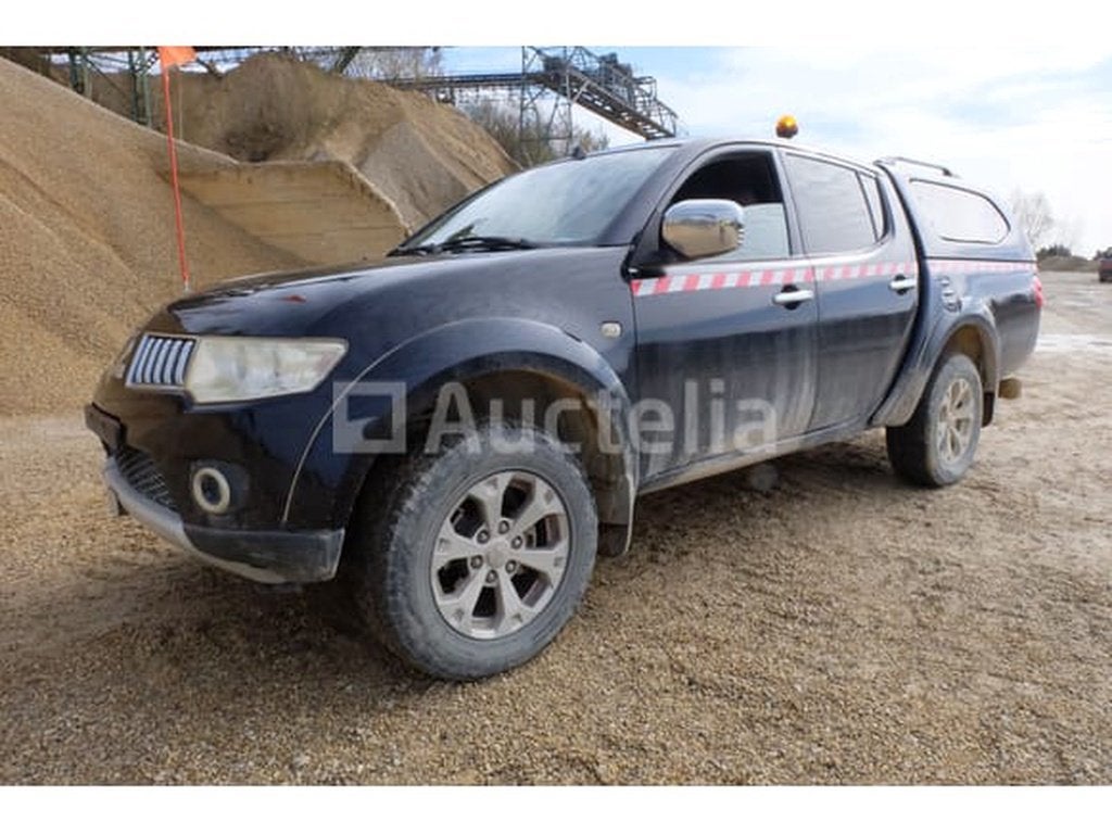 Utilitaire Mitsubishi L200 (2014-108.522 km)(VIN: MMCJNKB40C, Achat, Entreprise, Autres carburants, Mitsubishi