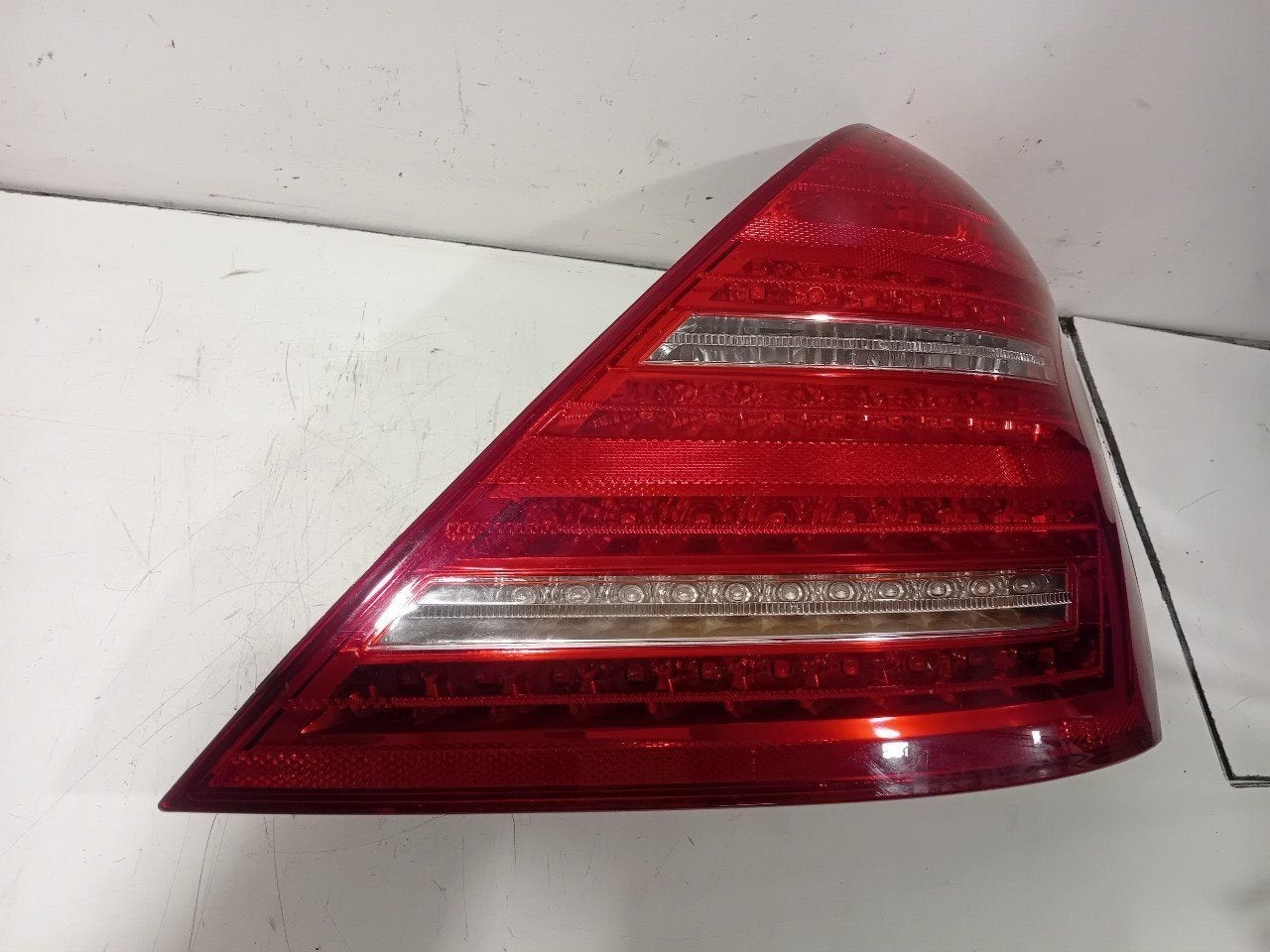 Achterlicht carrosserie rechts Mercedes-Benz S-Klasse, Autos : Pièces & Accessoires, Éclairage, Mercedes-Benz, Utilisé, Origine de la pièce connue