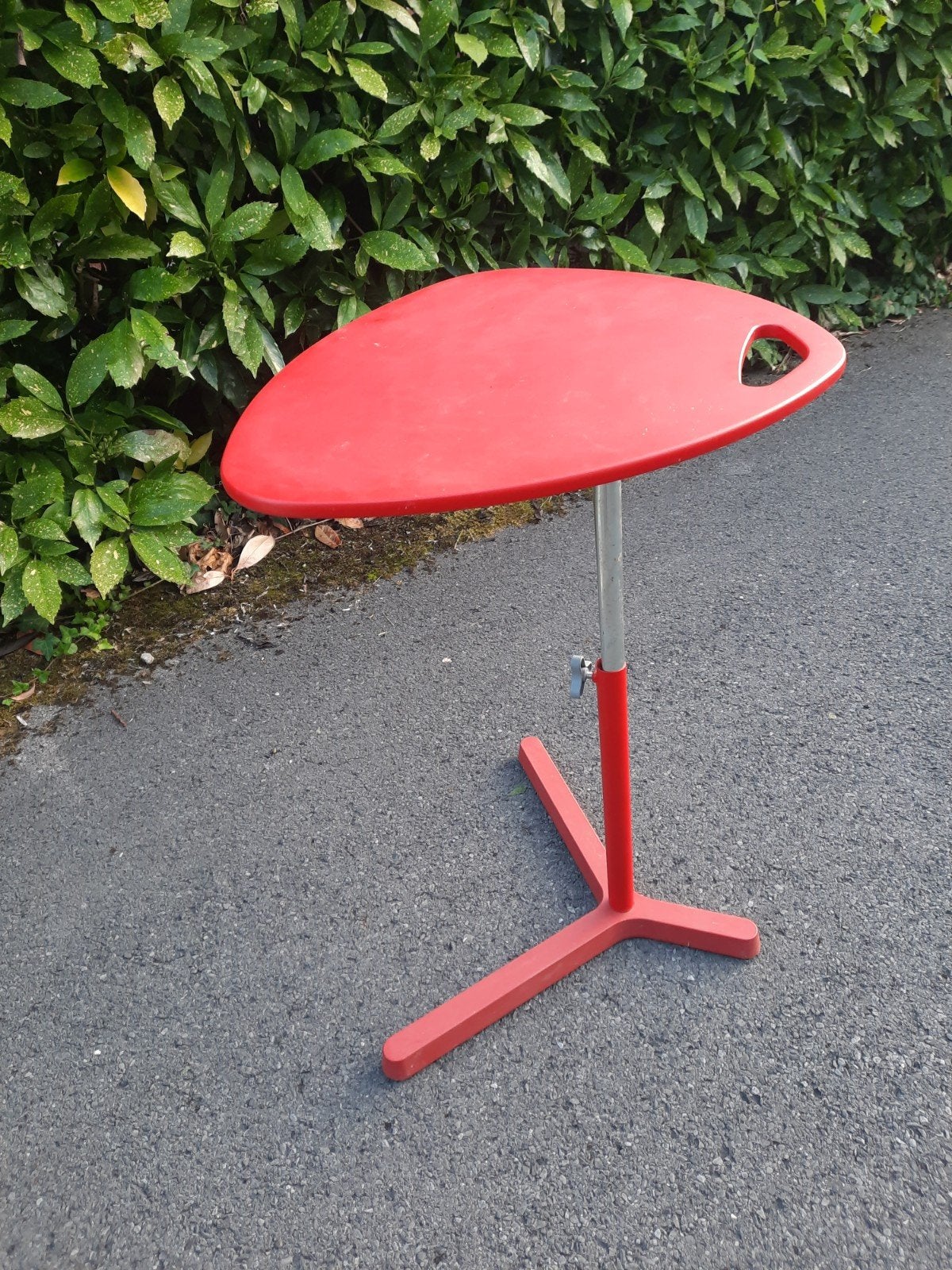 table réglable super à saisir, Huis en Inrichting, Tafels | Statafels, Ophalen