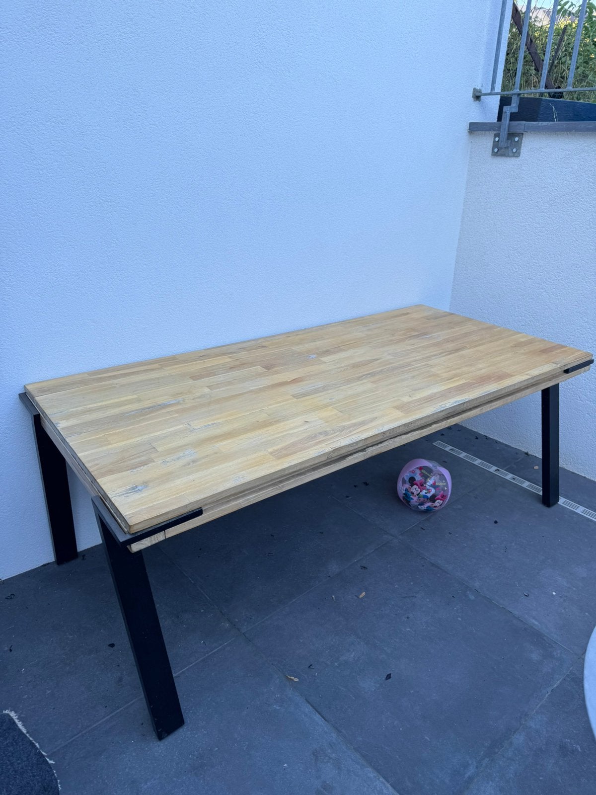 Grande table à manger extensible en bois massif – 300 €, Enlèvement, Comme neuf, Métal