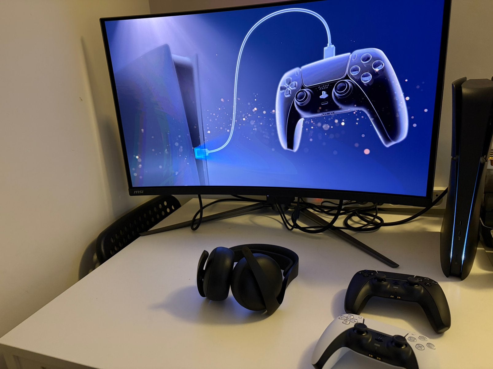 Ps5 slim + msi monitor + pulse elite, Consoles de jeu & Jeux vidéo, Consoles de jeu | Sony PlayStation 5, Enlèvement ou Envoi