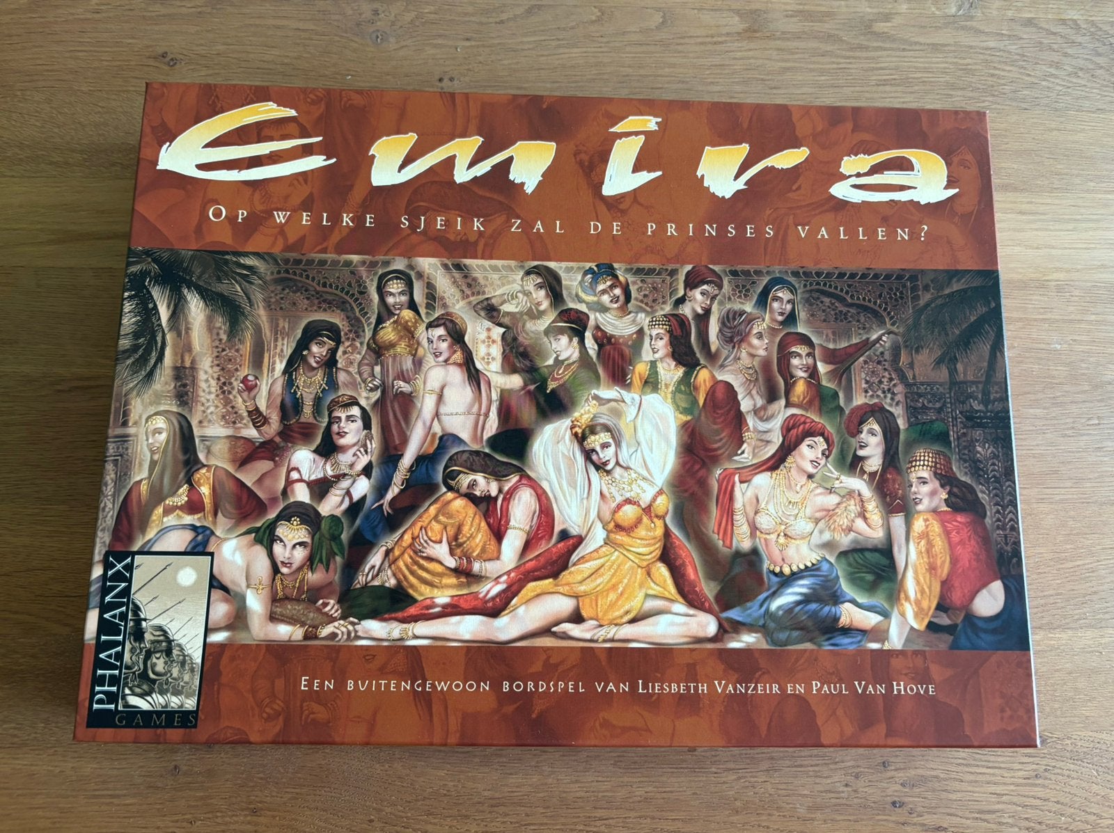 Emira, Ophalen of Verzenden, Zo goed als nieuw