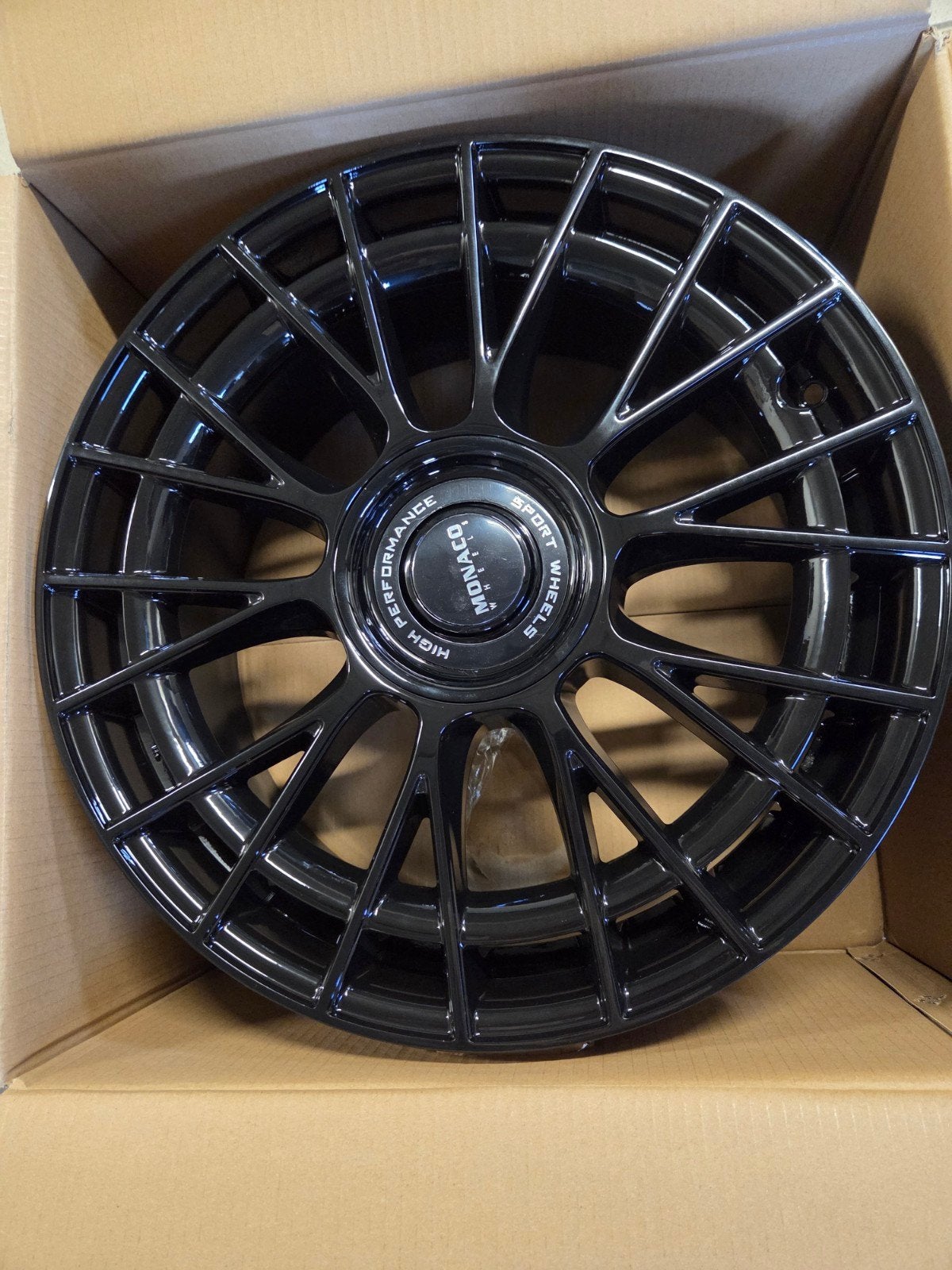 velgen merk monaco, Ophalen, 19 inch, Band(en)