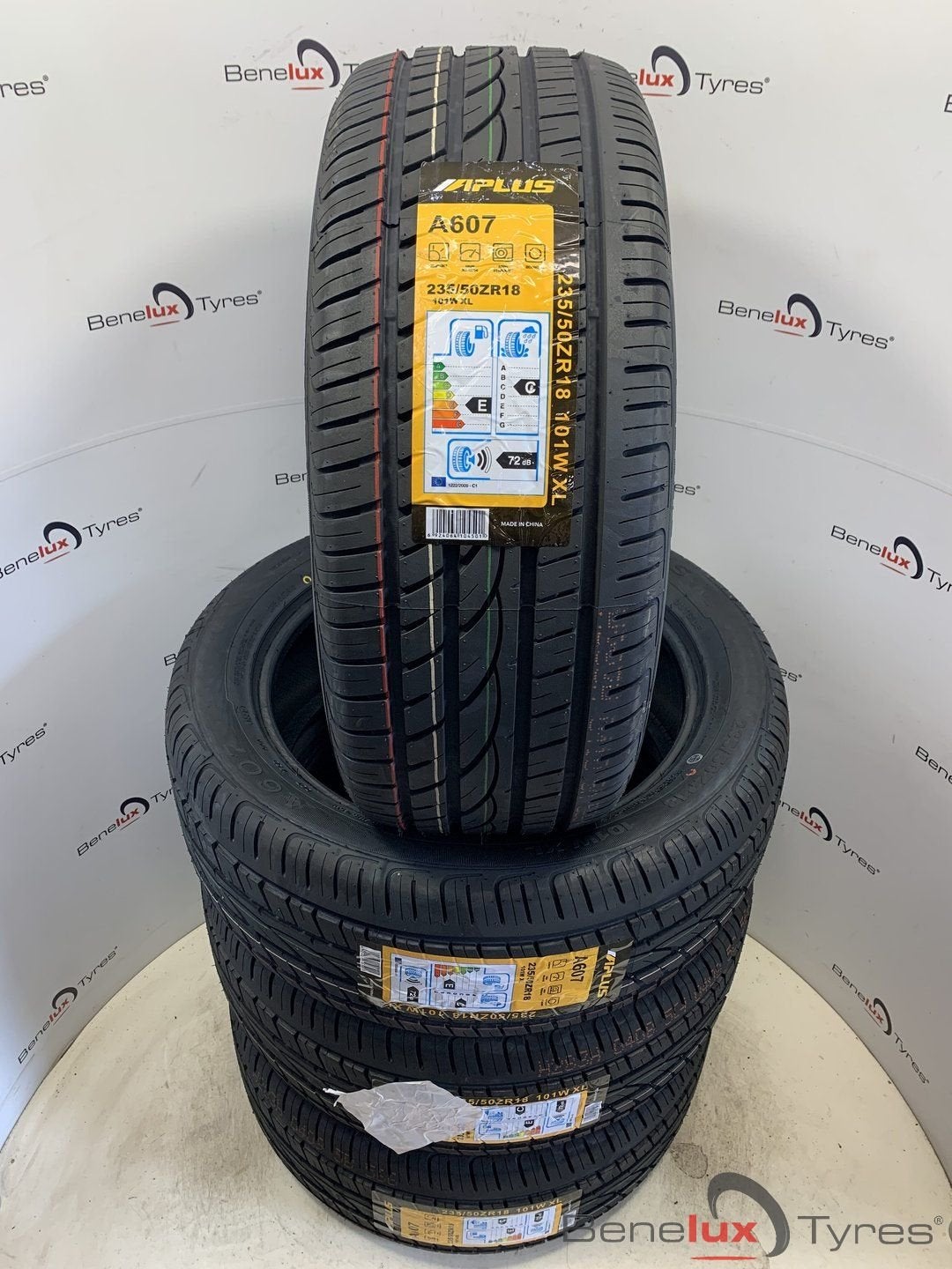 NIEUW 235/50R18 101V XL Aplus 235/50 R18 235/50/18 2355018, Auto-onderdelen, Banden en Velgen, Ophalen, 18 inch, -, -
