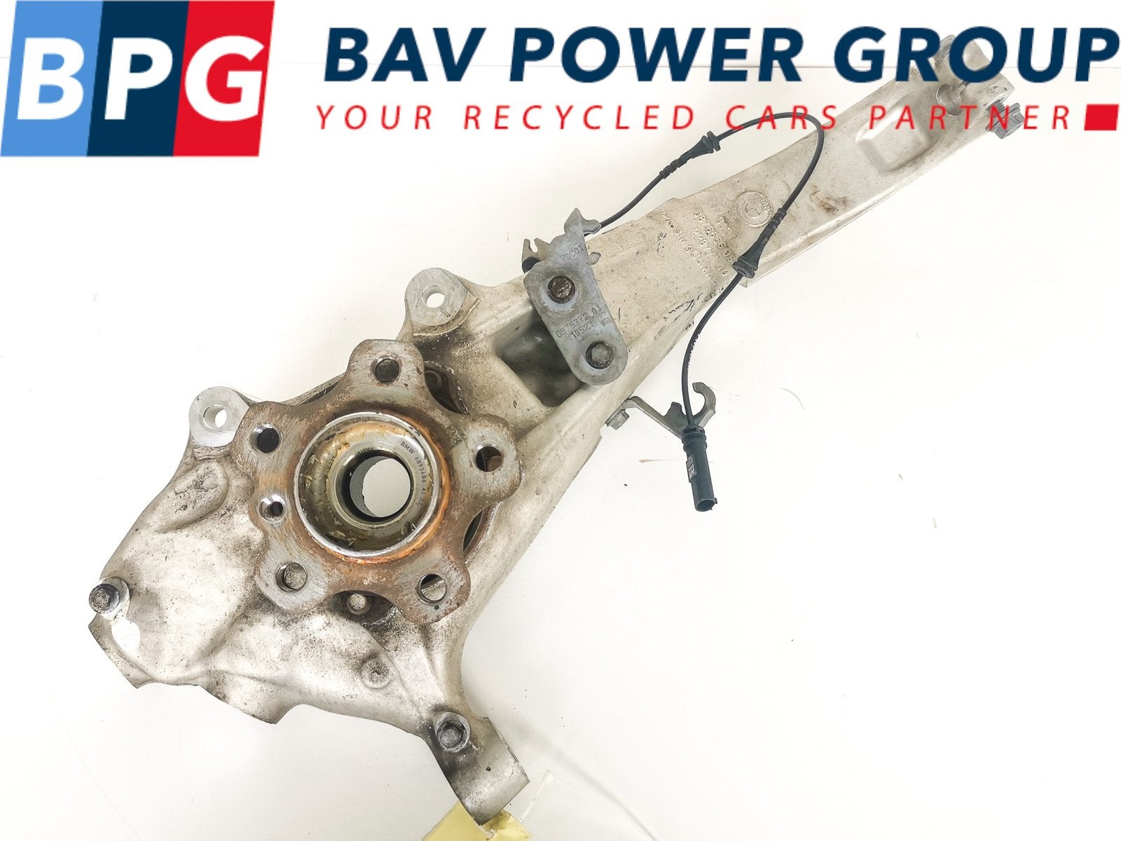 MOYEU DE ROUE AVANT DROIT FUSEE BMW X5 (G05) (31206890070), Utilisé, BMW, Petuelring 130
80809  München, DE, Bayerische Motoren Werke AG