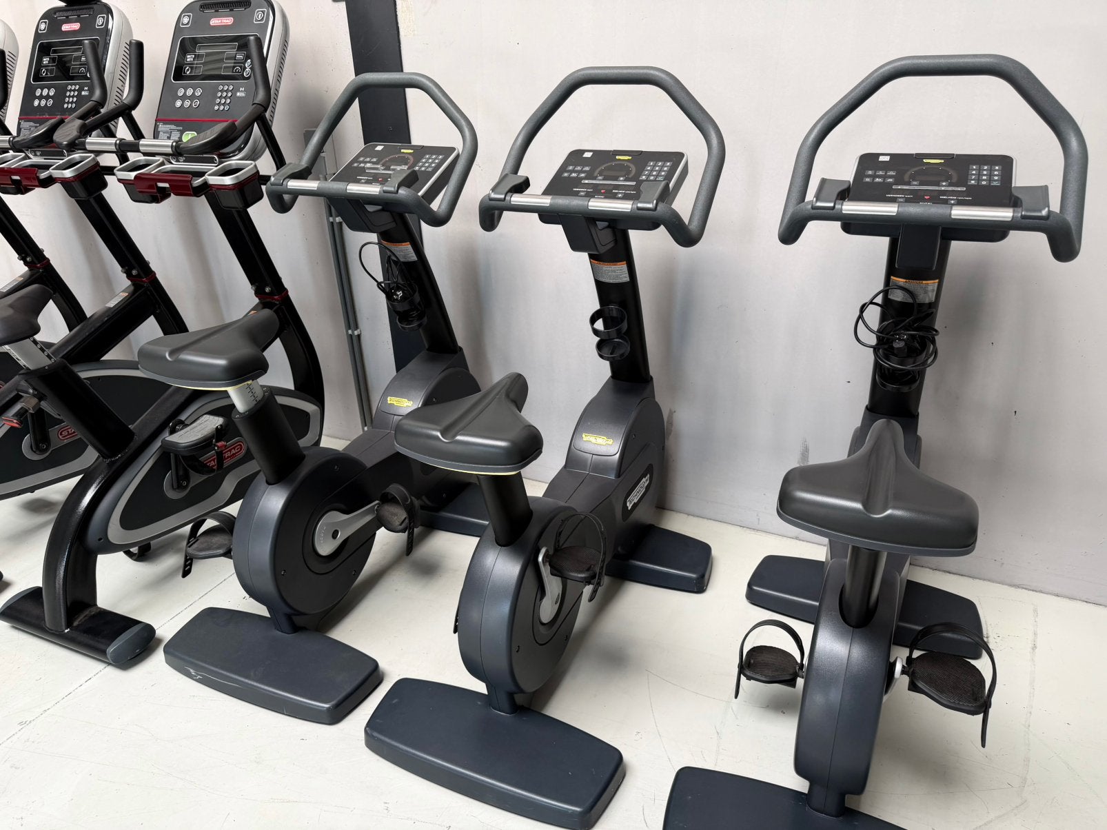 TECHNOGYM  EXCITE BIKE  HOMETRAINER, Ophalen of Verzenden, Zo goed als nieuw, Benen, Hometrainer