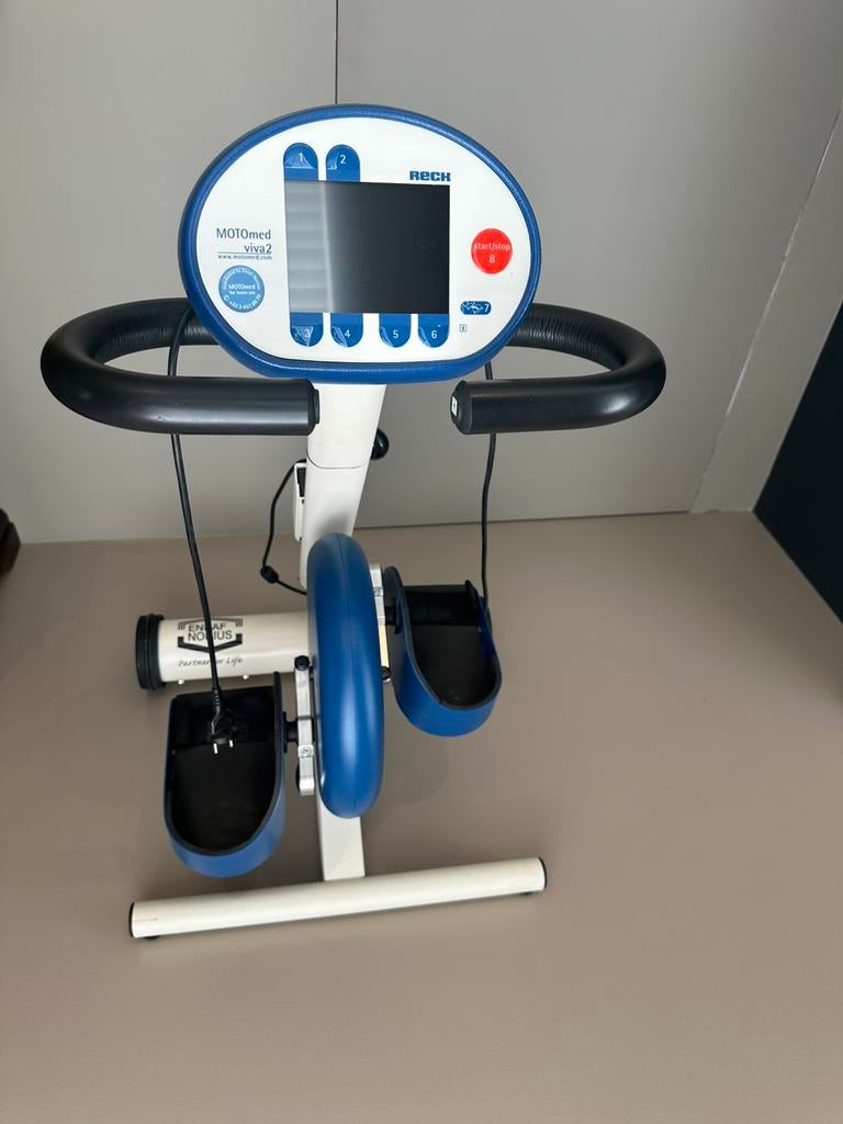 MotoMed Viva 2 beentrainer Enraf Nonius revalidatie, Ophalen, Zo goed als nieuw, Benen, Hometrainer