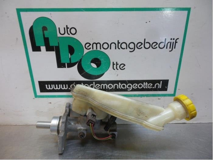 Hoofdremcilinder van een Citroen C3 (C3 02-), Gebruikt, -, Ophalen of Verzenden, -