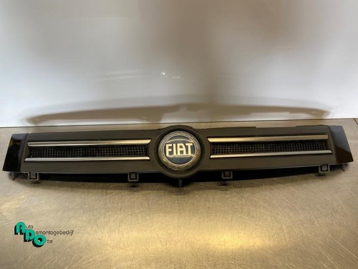 Grille van een Fiat Panda (Panda 03-) (601/F), Auto-onderdelen, Gebruikt, -, -, Ophalen of Verzenden