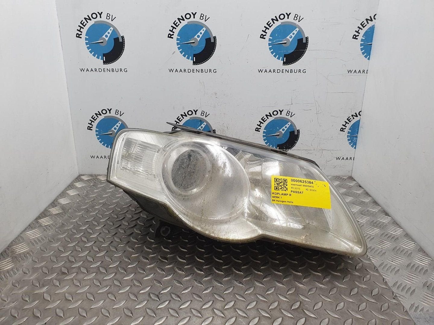 VOLKSWAGEN PASSAT 1.6 TDI BlueMotion KOPLAMP R 2010, Ophalen of Verzenden, Gebruikt, Stiba lid