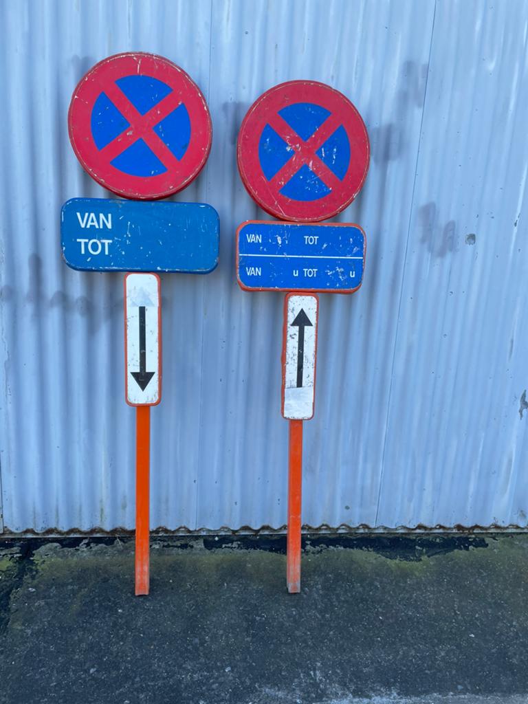 Parkeerborden-parkeerverbodsborden, Enlèvement, Comme neuf