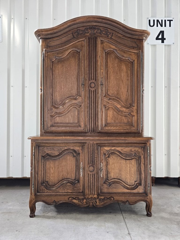 Prachtige Antieke Kast Volledig Massief Eiken Louis XV stijl, Ophalen