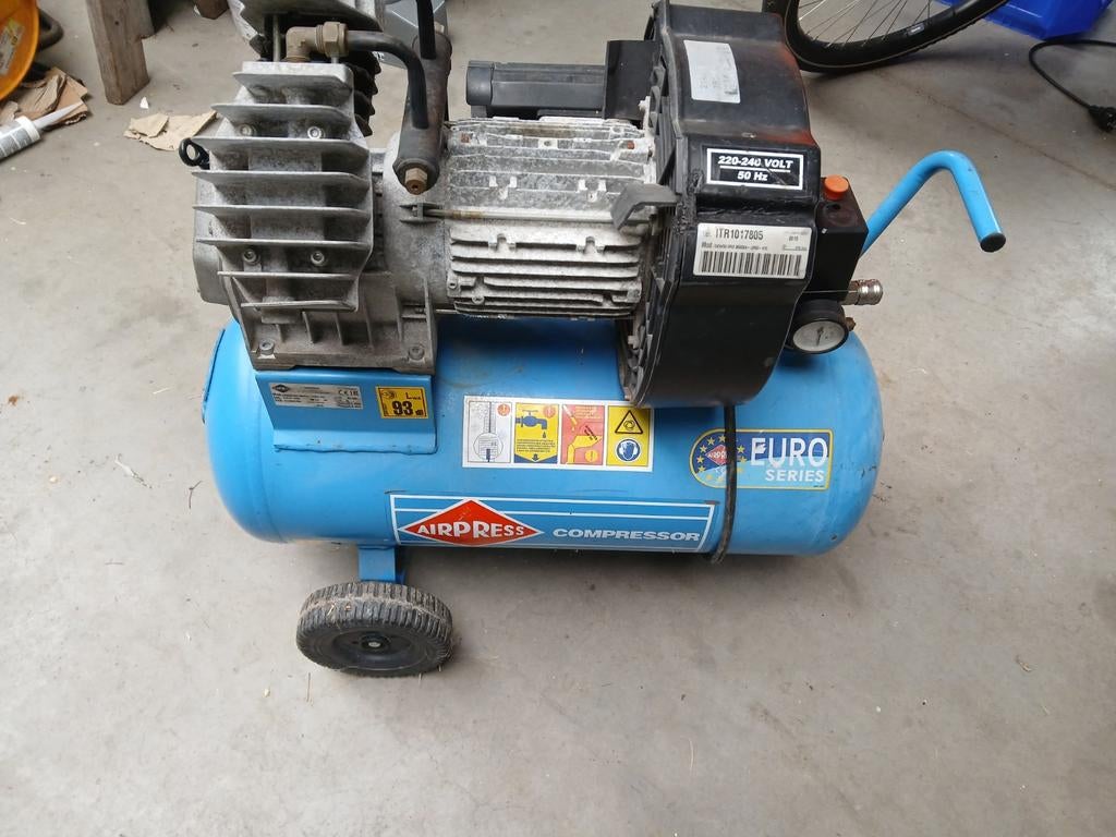 Compresseur Airpress, Enlèvement