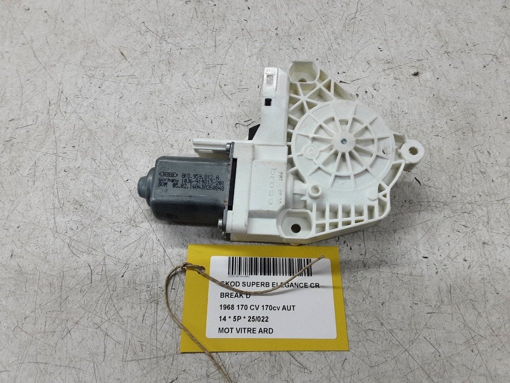 MOTOR RAAMMECHANIEK RECHTS ACHTER Superb Combi (3TAC / TAF), Gebruikt, Achter, Info@skoda-auto.de, Skoda