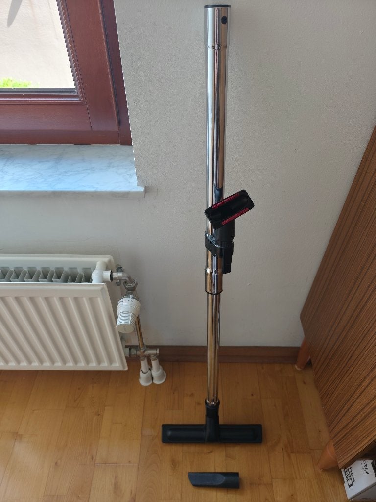 Tuyau télescopique, embout d’aspiration et 2 brosses, Electroménager, Enlèvement, Neuf