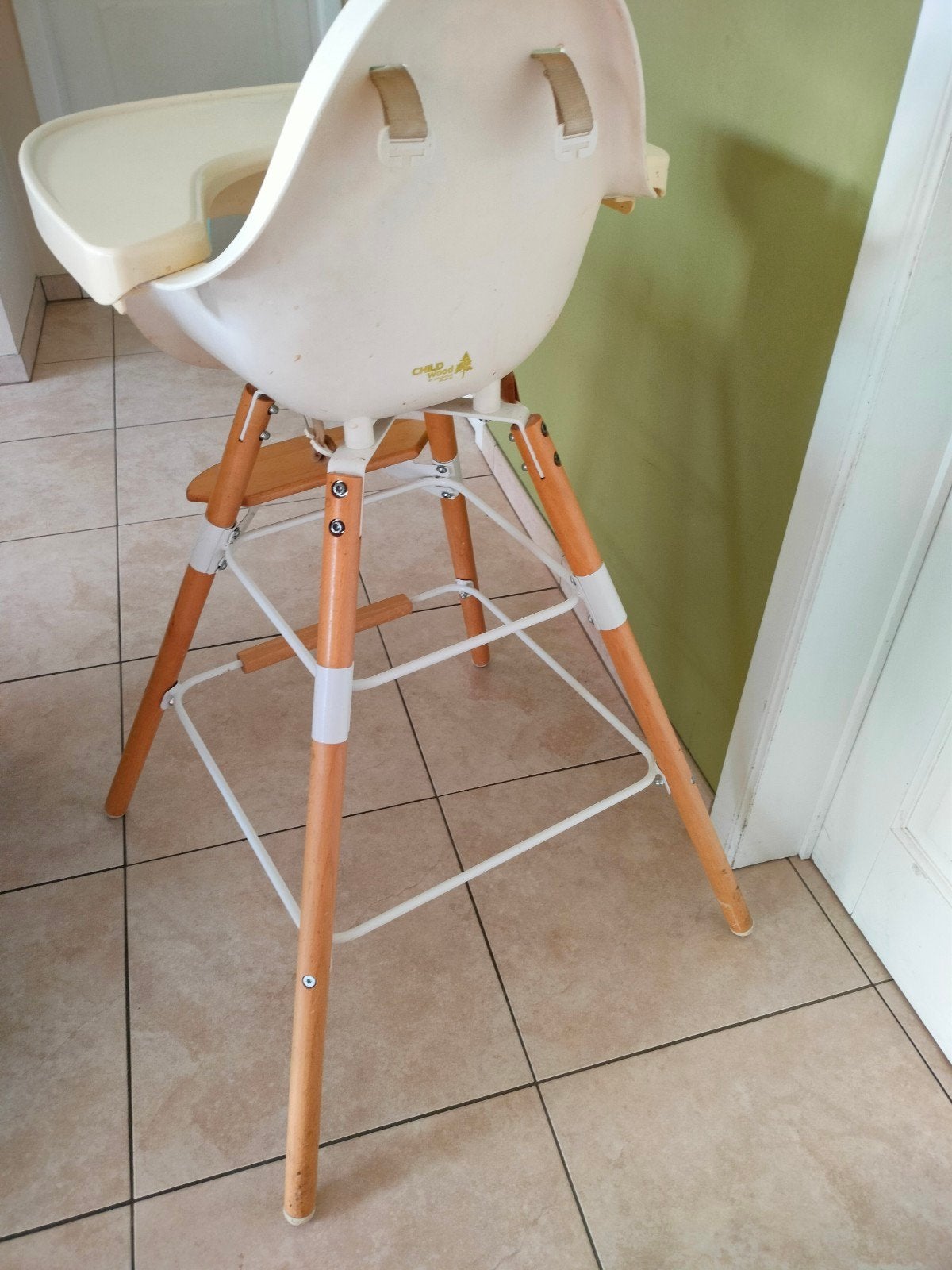 Hoge eetstoel van childwood, Enfants & Bébés, Chaises pour enfants, Enlèvement
