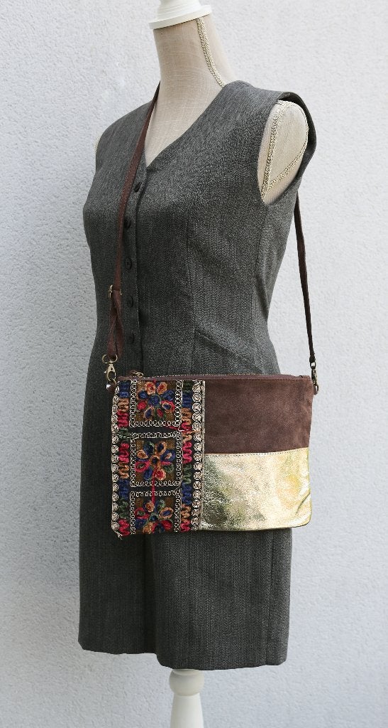 Pochette en cuir neuve - magnifique et originale, Bijoux, Sacs & Beauté, Sacs | Sacs Femme, Enlèvement ou Envoi, Neuf, Brun