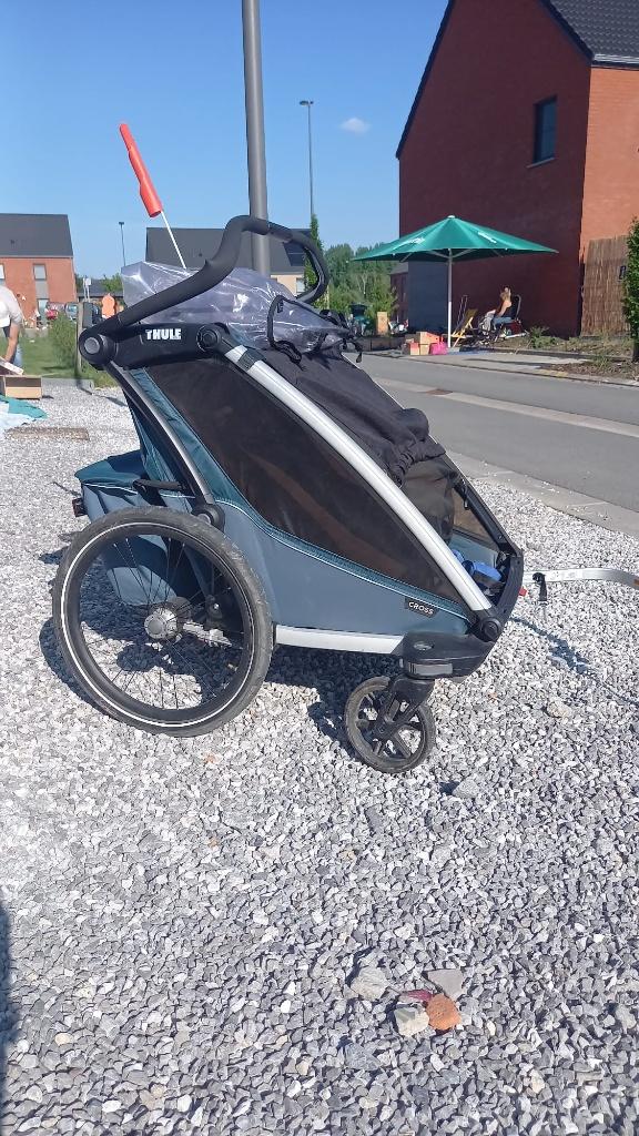 Poussette/remorque Thule Chariot Sport + accessoires, Autres marques, Pneus, Poussette combi, Enlèvement