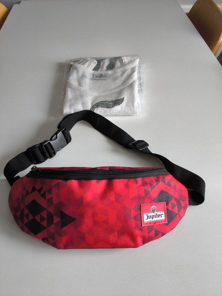 JUPILER heuptasje voor groot bier + gratis XL t-shirt/ NIEUW, Ophalen of Verzenden, Nieuw, Overige typen, Jupiler