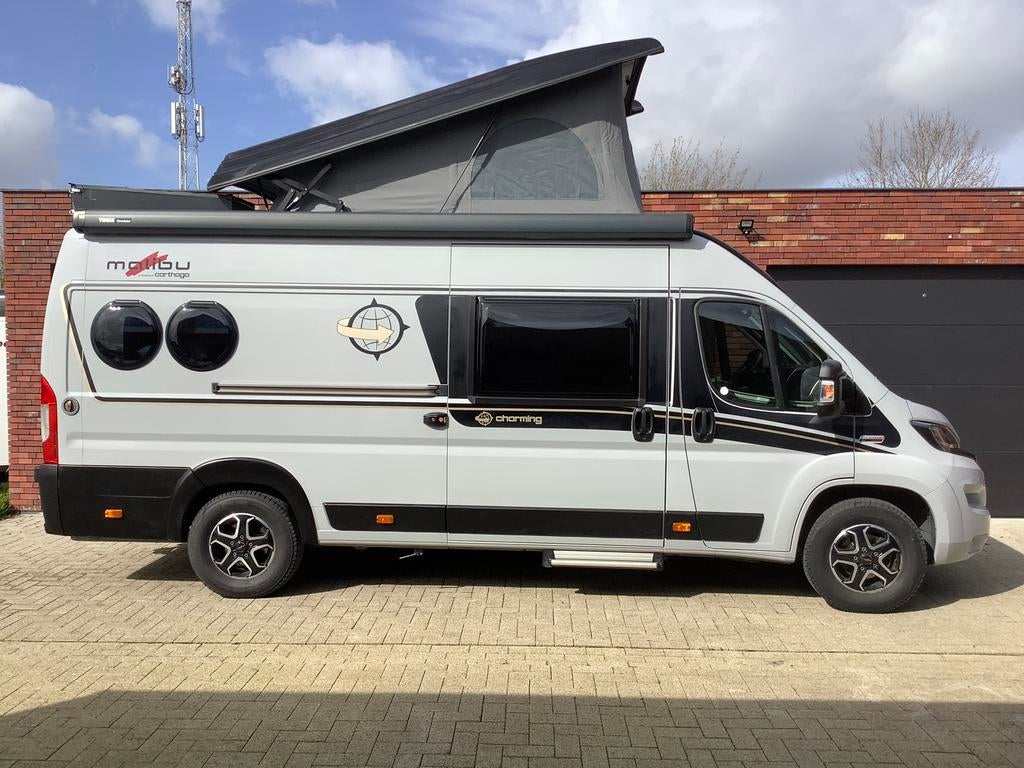 Malibu 640 LE RB garming GT sky view two rooms 2022 50500 km, Caravans en Kamperen, Particulier, Malibu